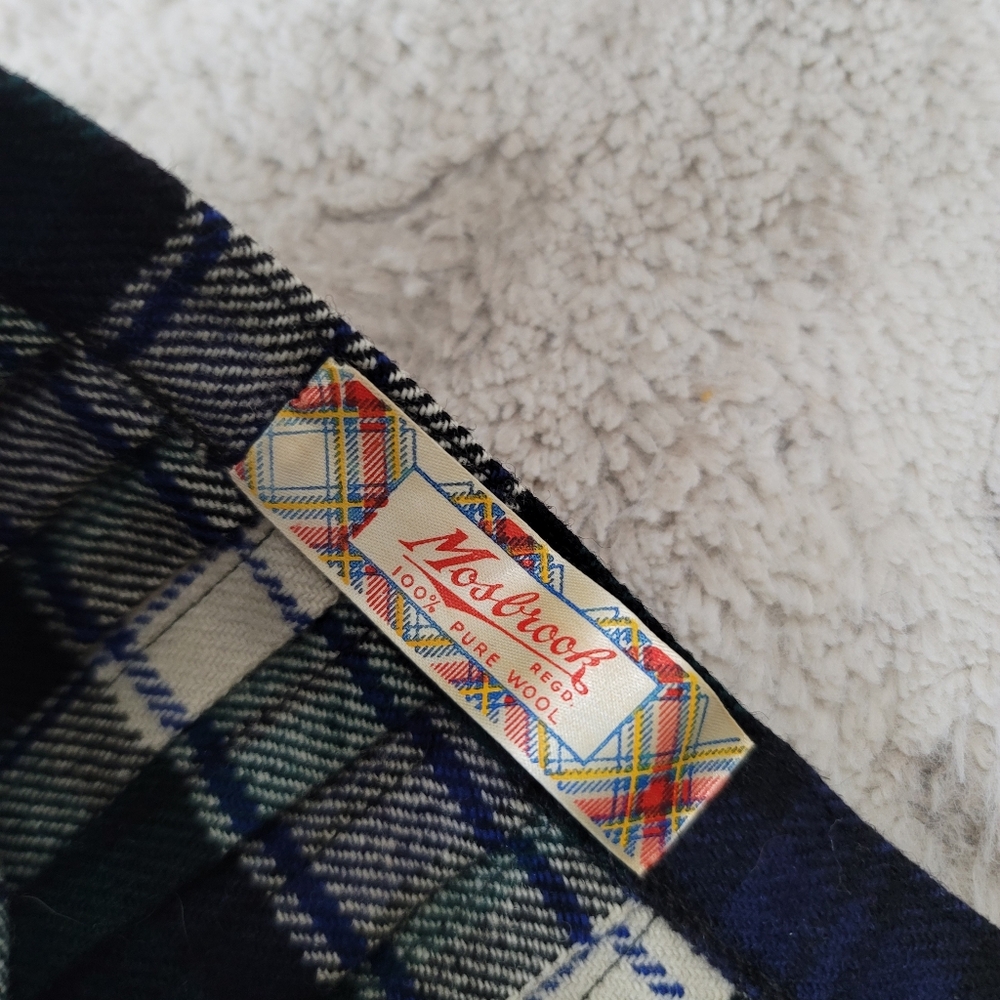 Mosbrook vintage pure wool skirt green tartin plaid Green Navy White - Picture 5 of 8